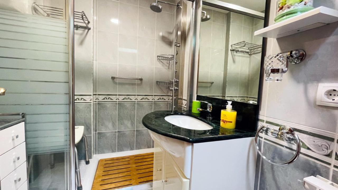 Piso Centrico Nati Con Parking Incluido Apartment O Grove Luaran gambar